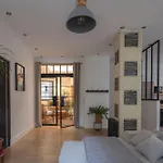 Spacieux Au Coeur D'angers Etage 1 - 6 Personnes Apartmán