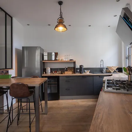 Апартаменты Spacieux Au Coeur D'angers Etage 1 - 6 Personnes Анже